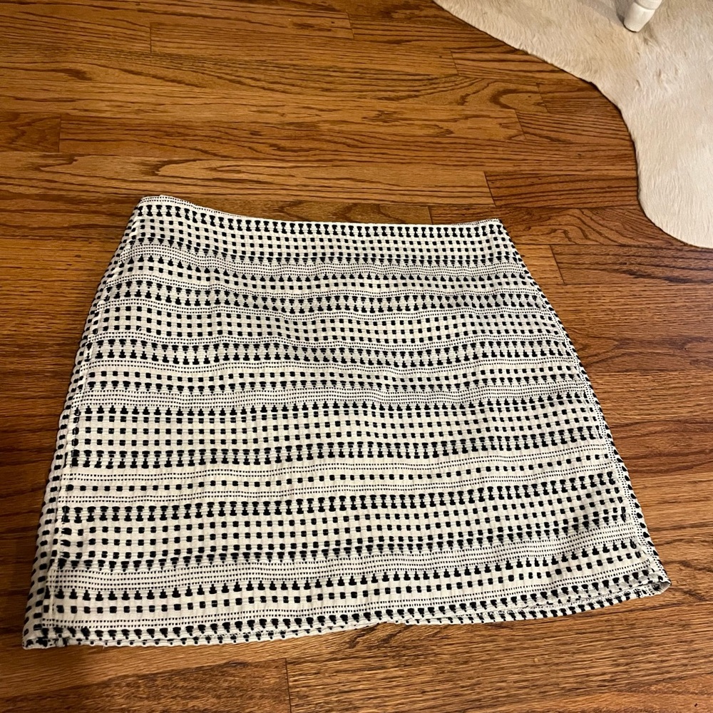 Alex + Alex Mini Skirt - size 8